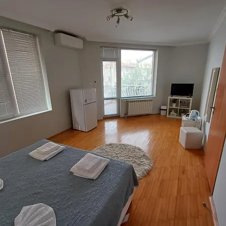 Guest Deva ブルガス