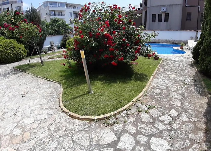 Guest Deva Penzion Burgas City